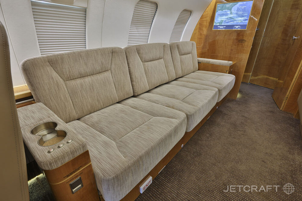 2011 Bombardier Challenger 605 S/N 5870