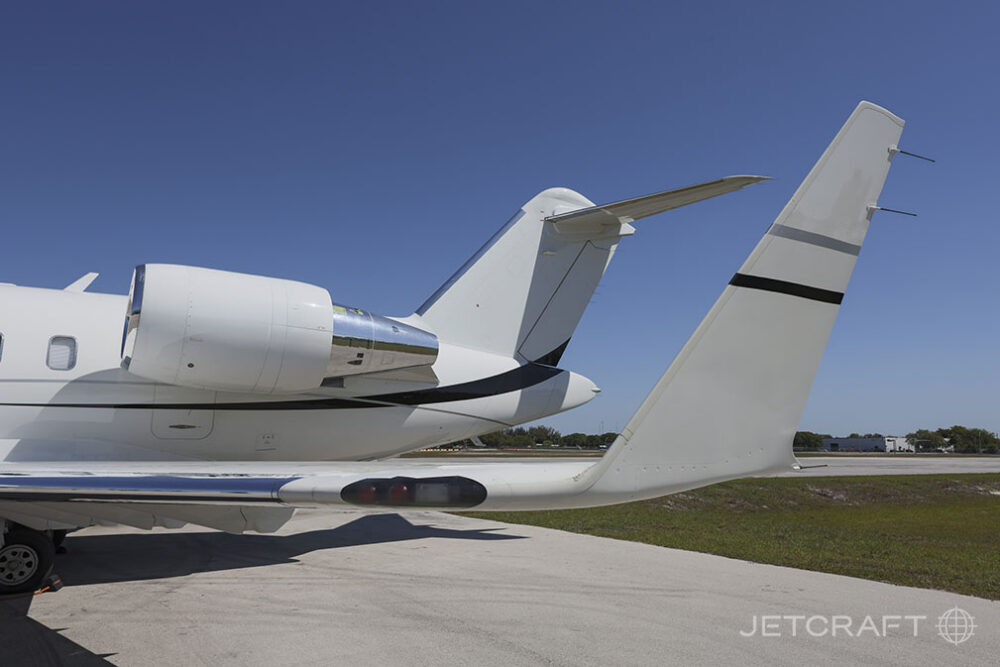 2011 Bombardier Challenger 605 S/N 5870