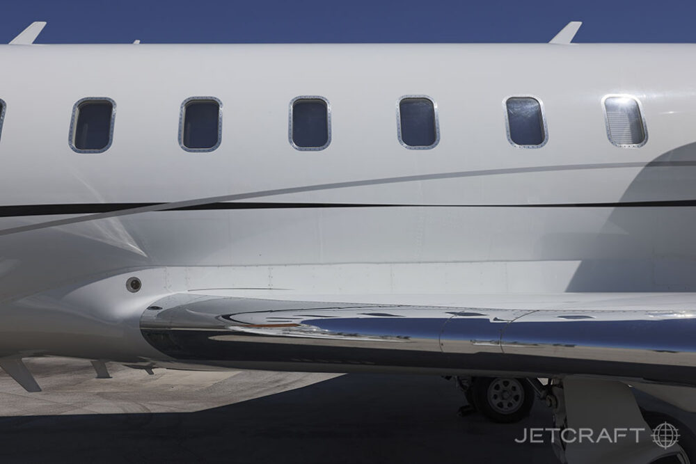 2011 Bombardier Challenger 605 S/N 5870