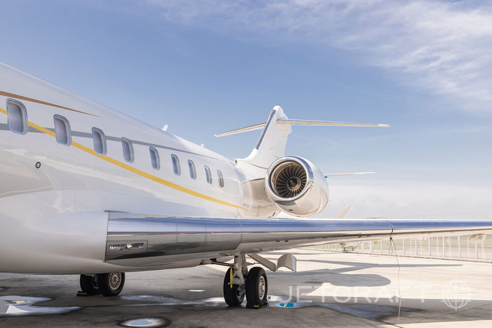 2014 Bombardier Global 6000 S/N 9541