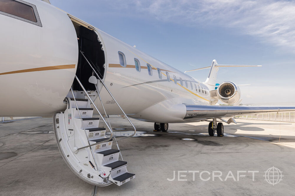 2014 Bombardier Global 6000 S/N 9541