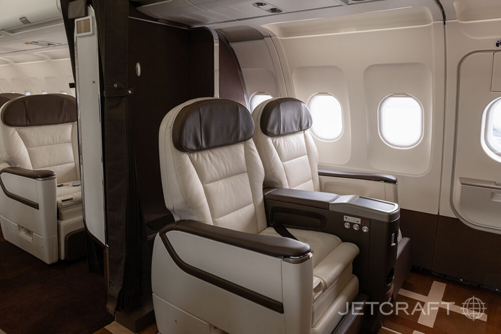 2001 Airbus A319CJ S/N 1556