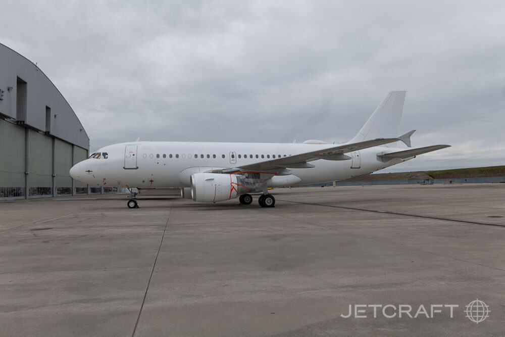 2001 Airbus A319CJ S/N 1556