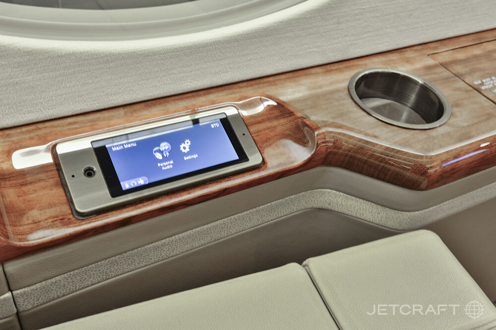 Gulfstream GV S/N 614