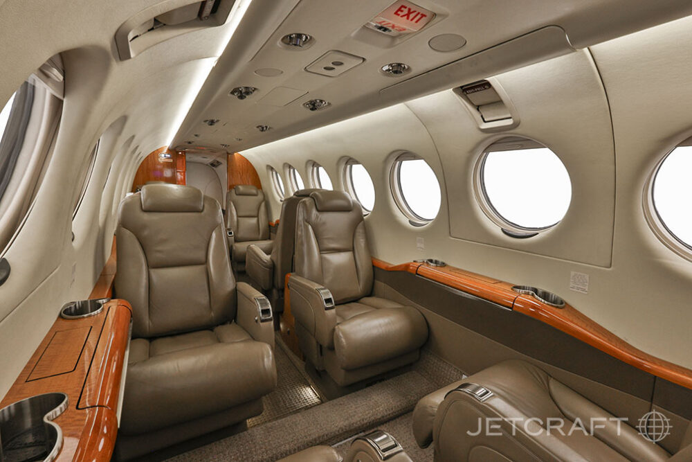 2016 Beechcraft King Air 350i S/N FL-1049