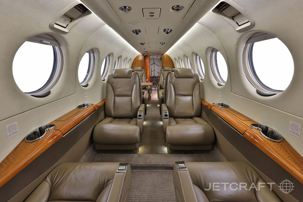 2016 Beechcraft King Air 350i S/N FL-1049