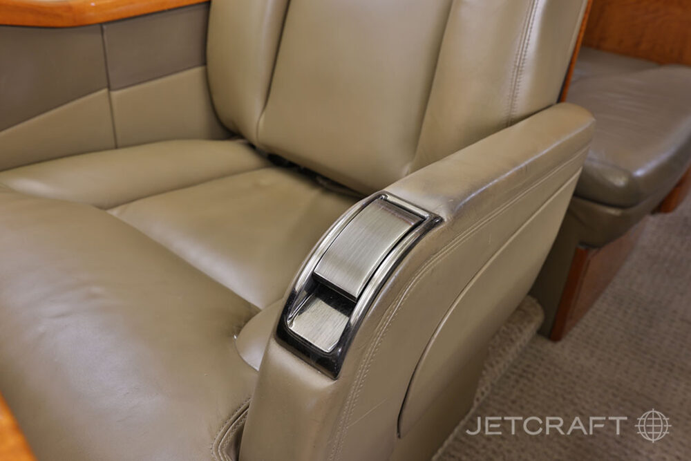 2016 Beechcraft King Air 350i S/N FL-1049