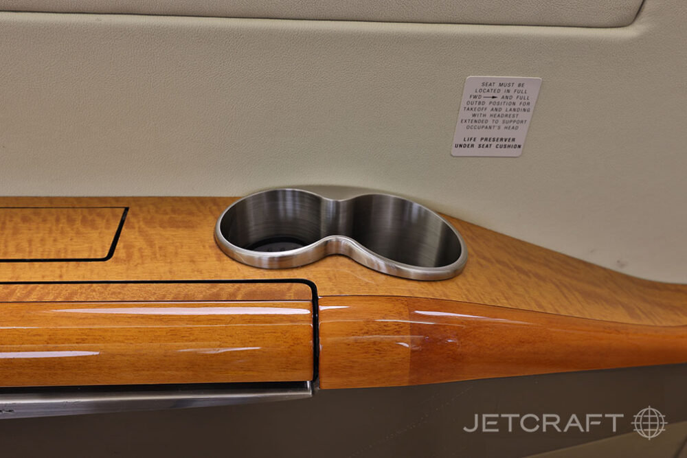 2016 Beechcraft King Air 350i S/N FL-1049