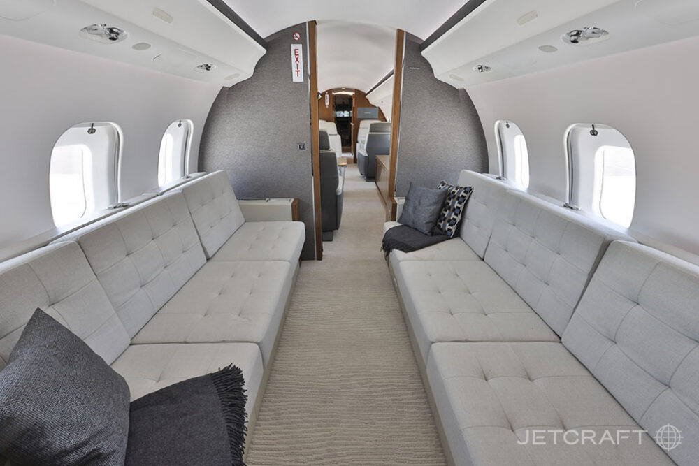 2019 Bombardier Global 6000 S/N 9864