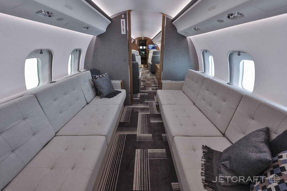 2019 Bombardier Global 6000 S/N 9864