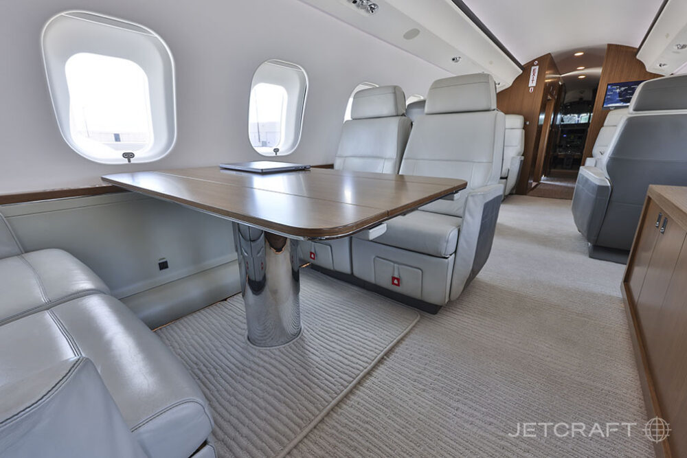2019 Bombardier Global 6000 S/N 9864