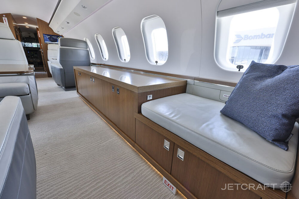 2019 Bombardier Global 6000 S/N 9864