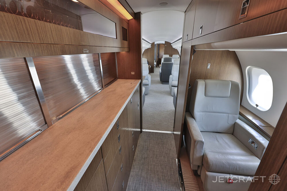 2019 Bombardier Global 6000 S/N 9864