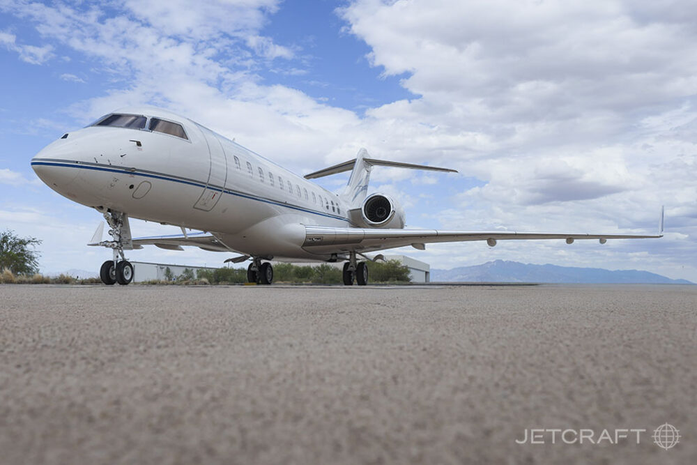 2019 Bombardier Global 6000 S/N 9864