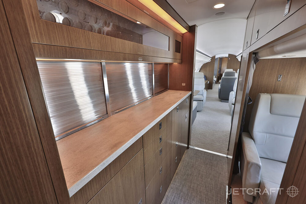 2019 Bombardier Global 6000 S/N 9864