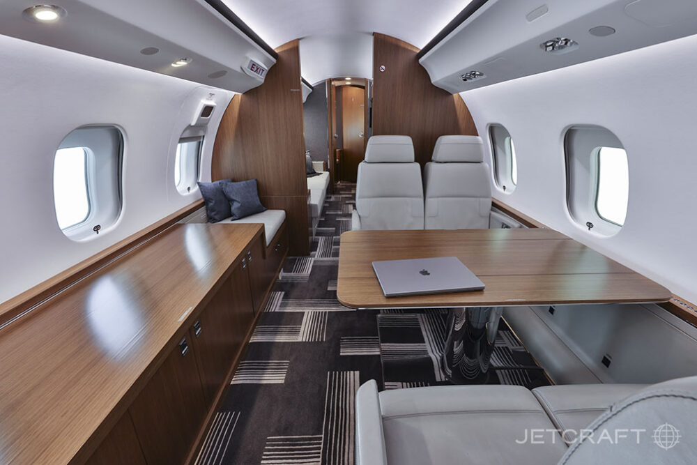 2019 Bombardier Global 6000 S/N 9864