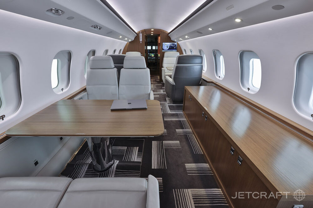 2019 Bombardier Global 6000 S/N 9864