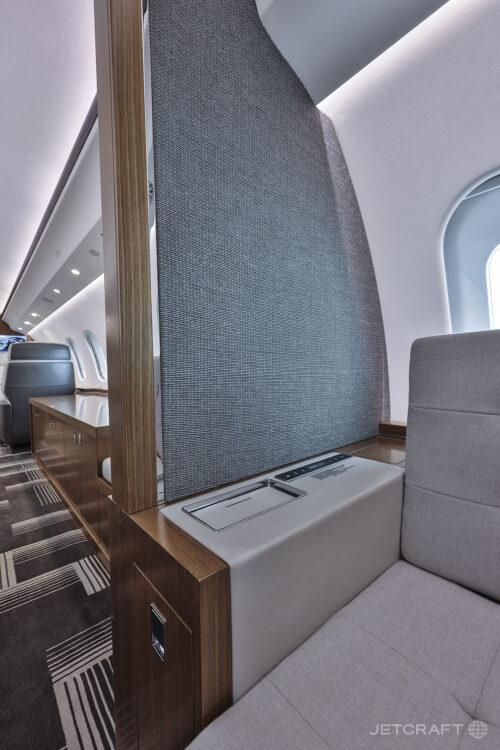 2019 Bombardier Global 6000 S/N 9864