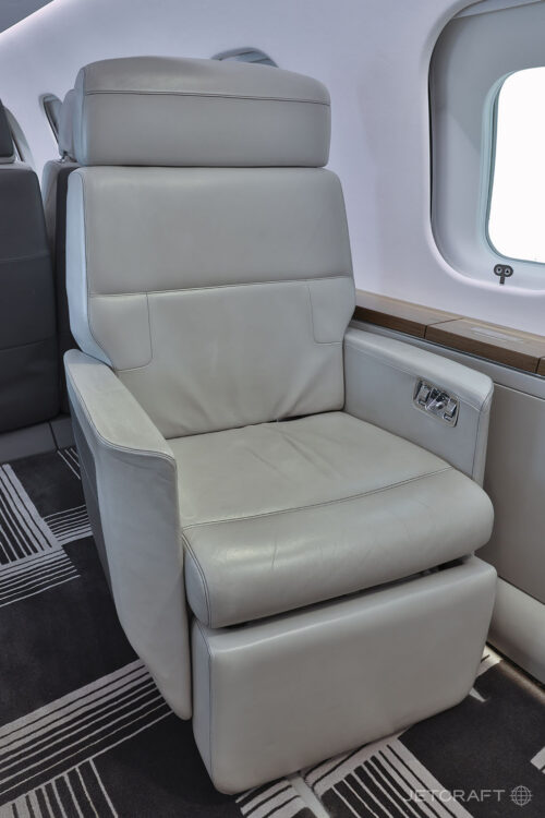 2019 Bombardier Global 6000 S/N 9864
