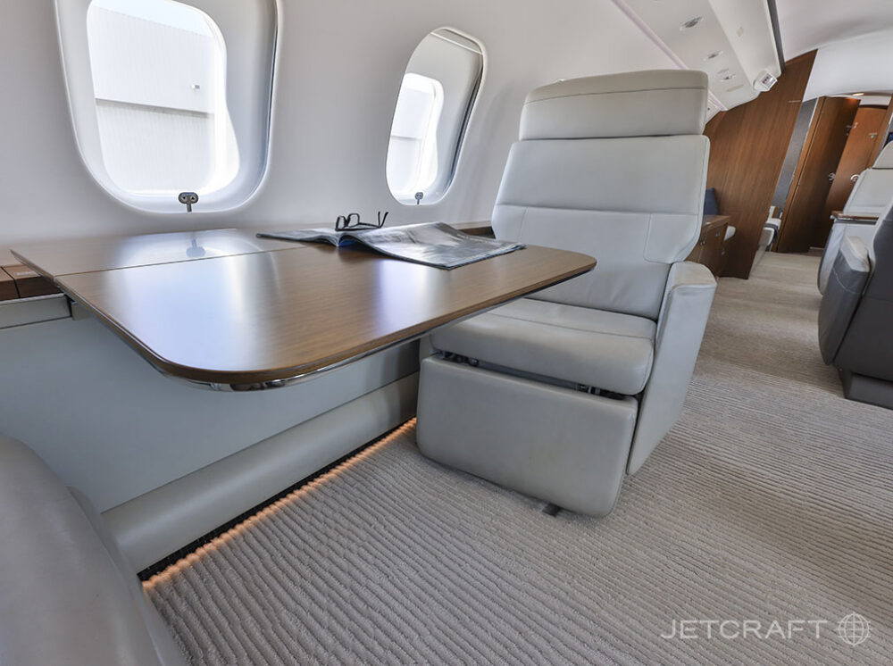 2019 Bombardier Global 6000 S/N 9864