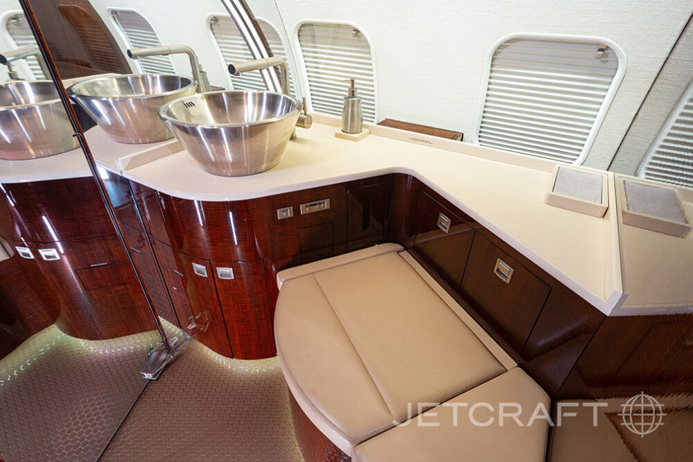 2002 Bombardier Global Express S/N 9089