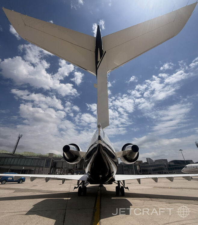 2010 Bombardier Challenger 605 S/N 5821