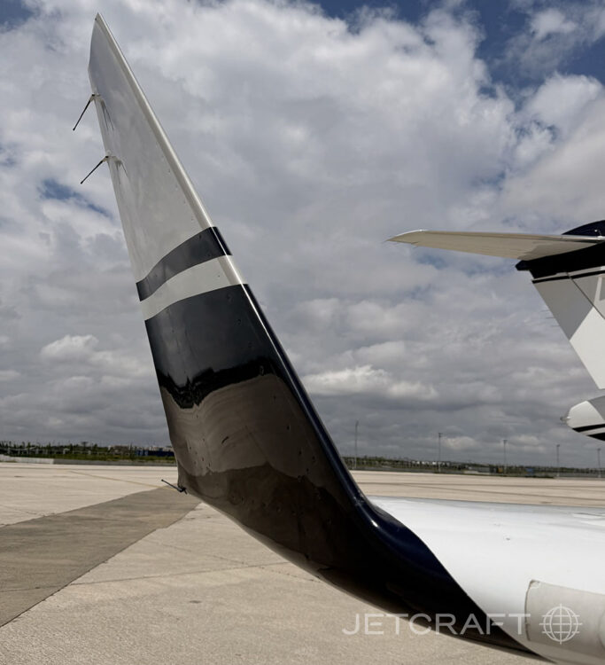 2010 Bombardier Challenger 605 S/N 5821