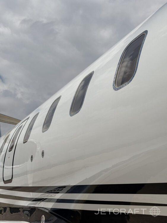 2010 Bombardier Challenger 605 S/N 5821