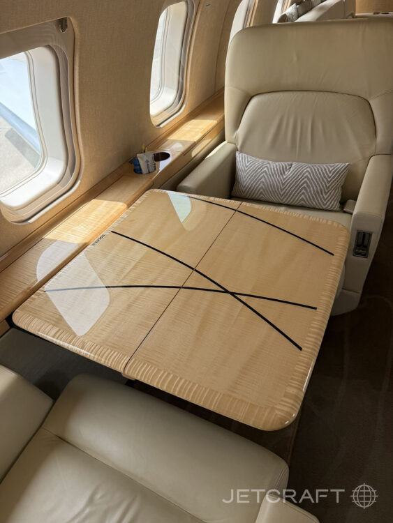 2010 Bombardier Challenger 605 S/N 5821