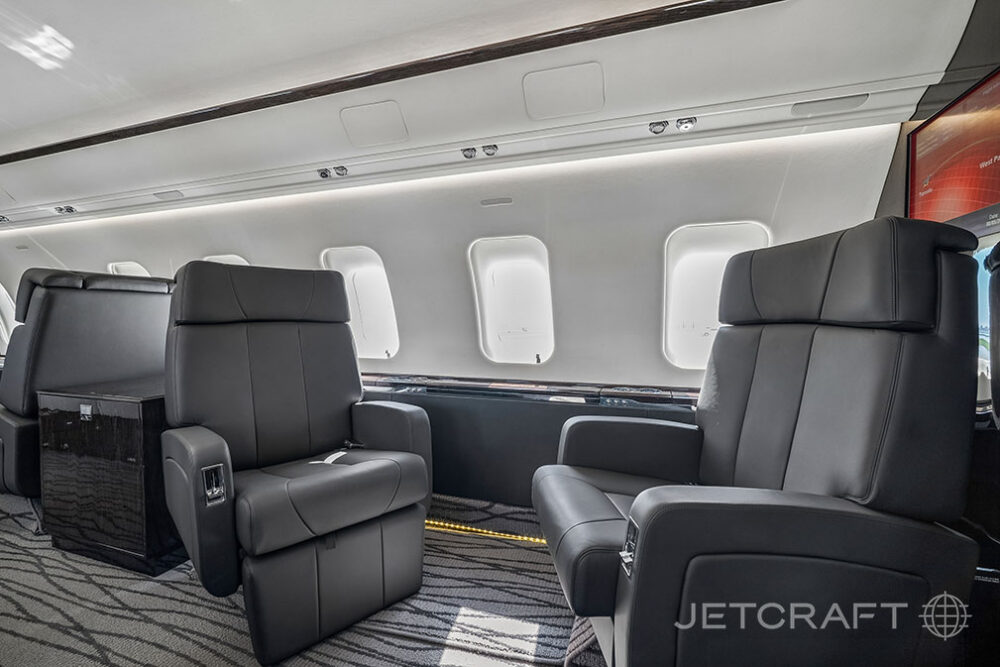 2011 Bombardier Challenger 605 S/N 5833