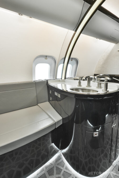 2017 Bombardier Global 5000 S/N 9786