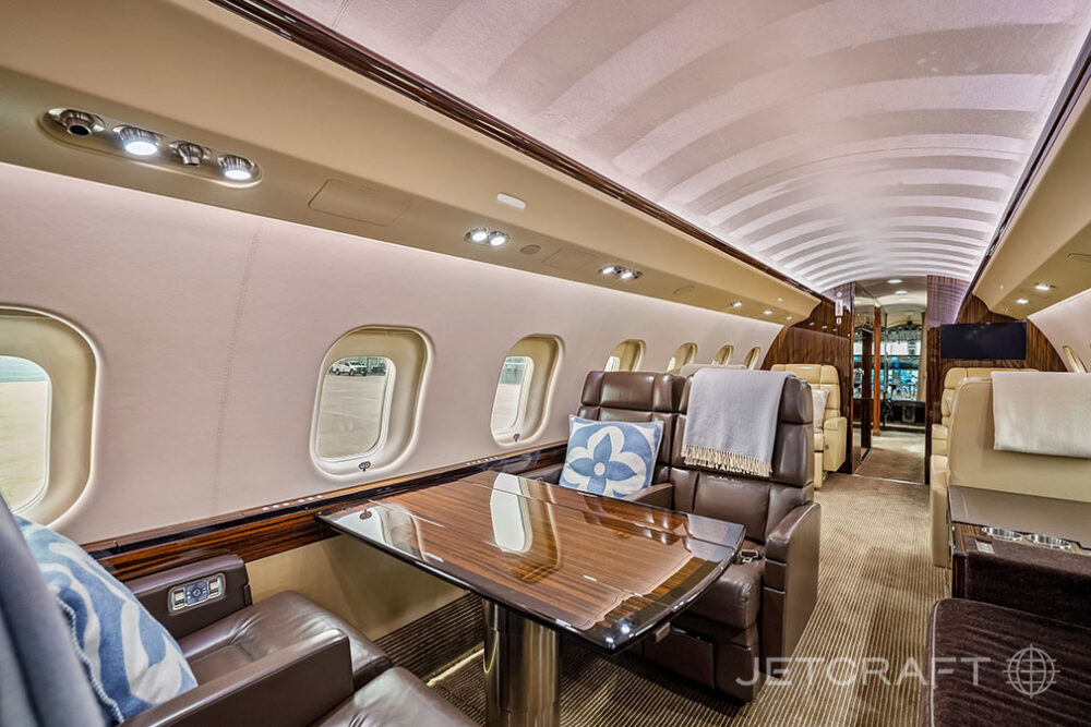 2013 Bombardier Global 6000 S/N 9522
