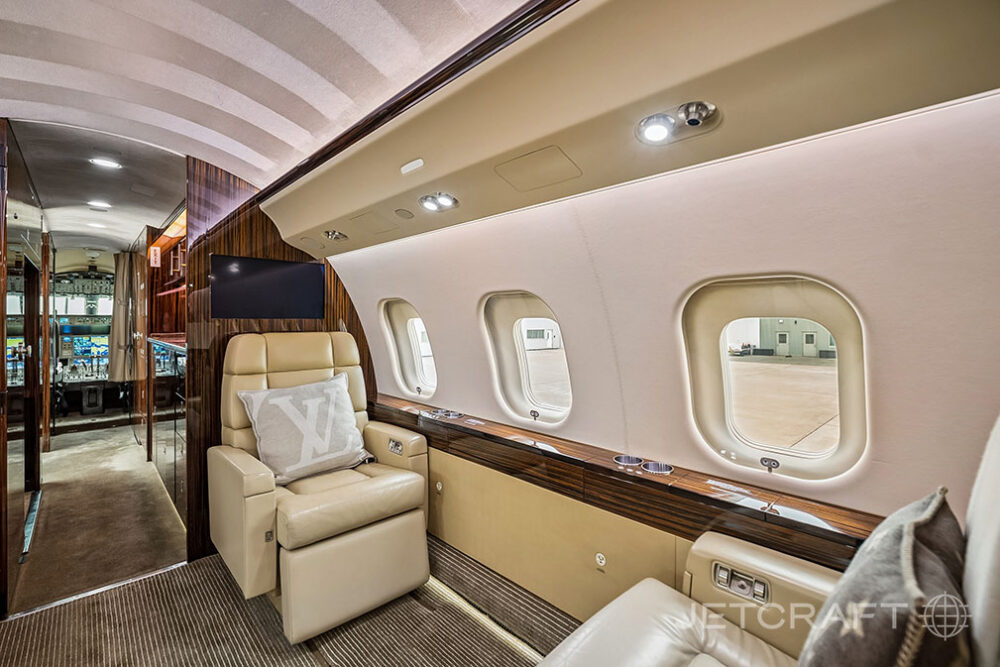 2013 Bombardier Global 6000 S/N 9522
