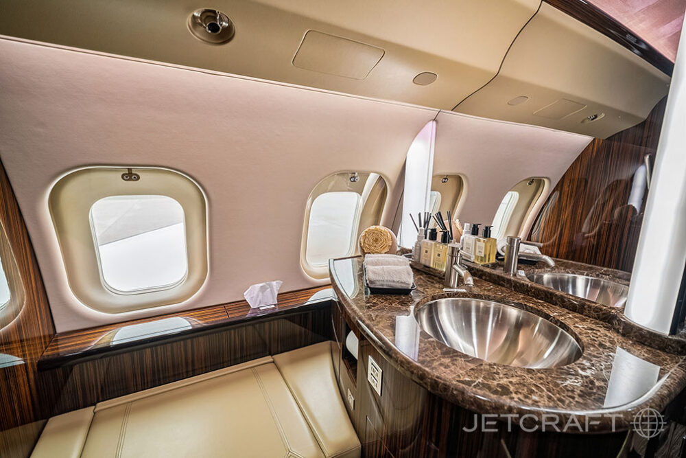 2013 Bombardier Global 6000 S/N 9522