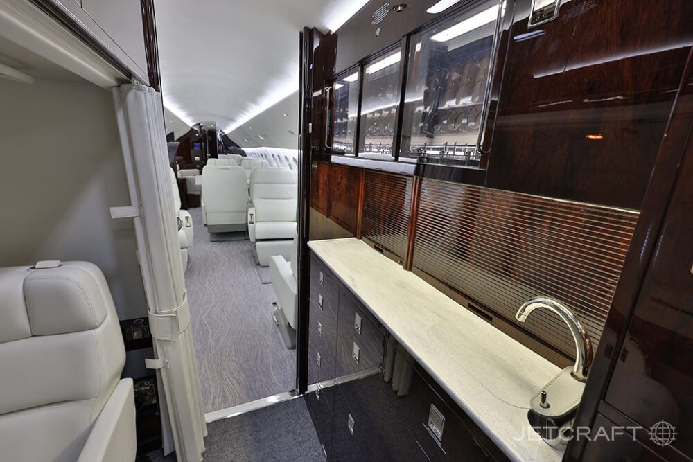 2006 Dassault Falcon 7X S/N 002