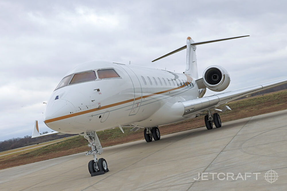 2017 Bombardier Global 6000 S/N 9796