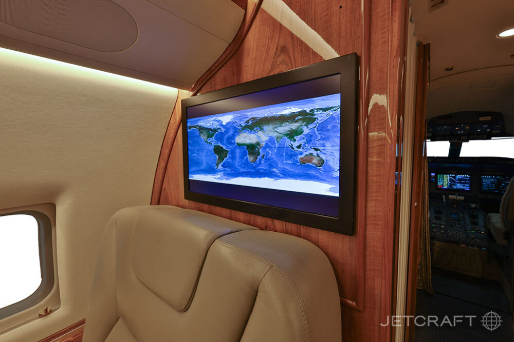 2000 Bombardier Challenger 604 S/N 5436