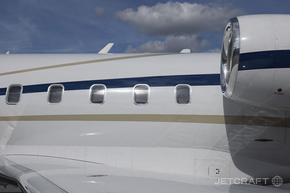 2000 Bombardier Challenger 604 S/N 5436