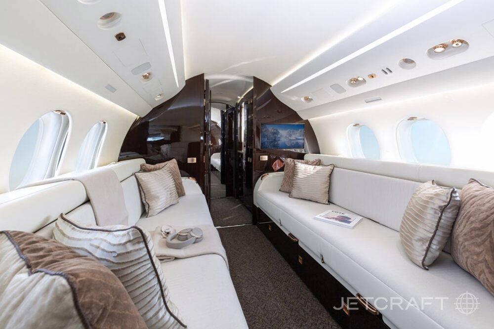 2013 Dassault Falcon 7X S/N 209