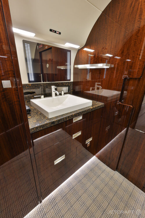 2013 Gulfstream G650ER S/N 6041
