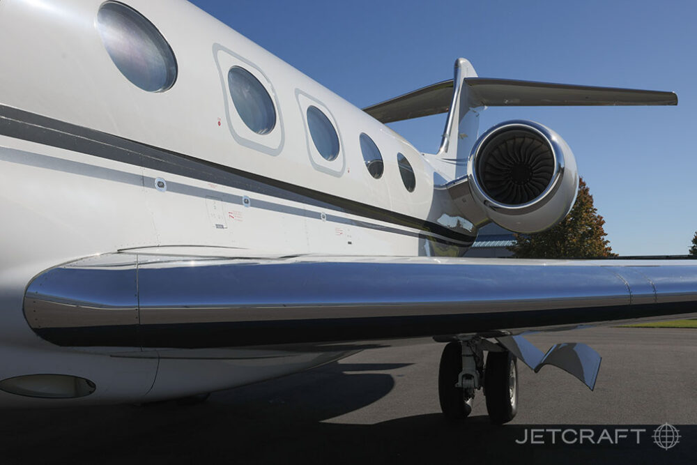 2013 Gulfstream G650ER S/N 6041