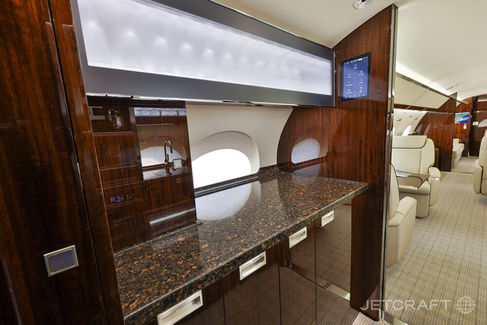 2013 Gulfstream G650ER S/N 6041